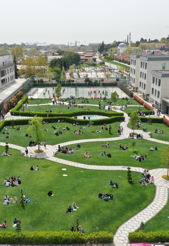 Biruni Üniversitesi