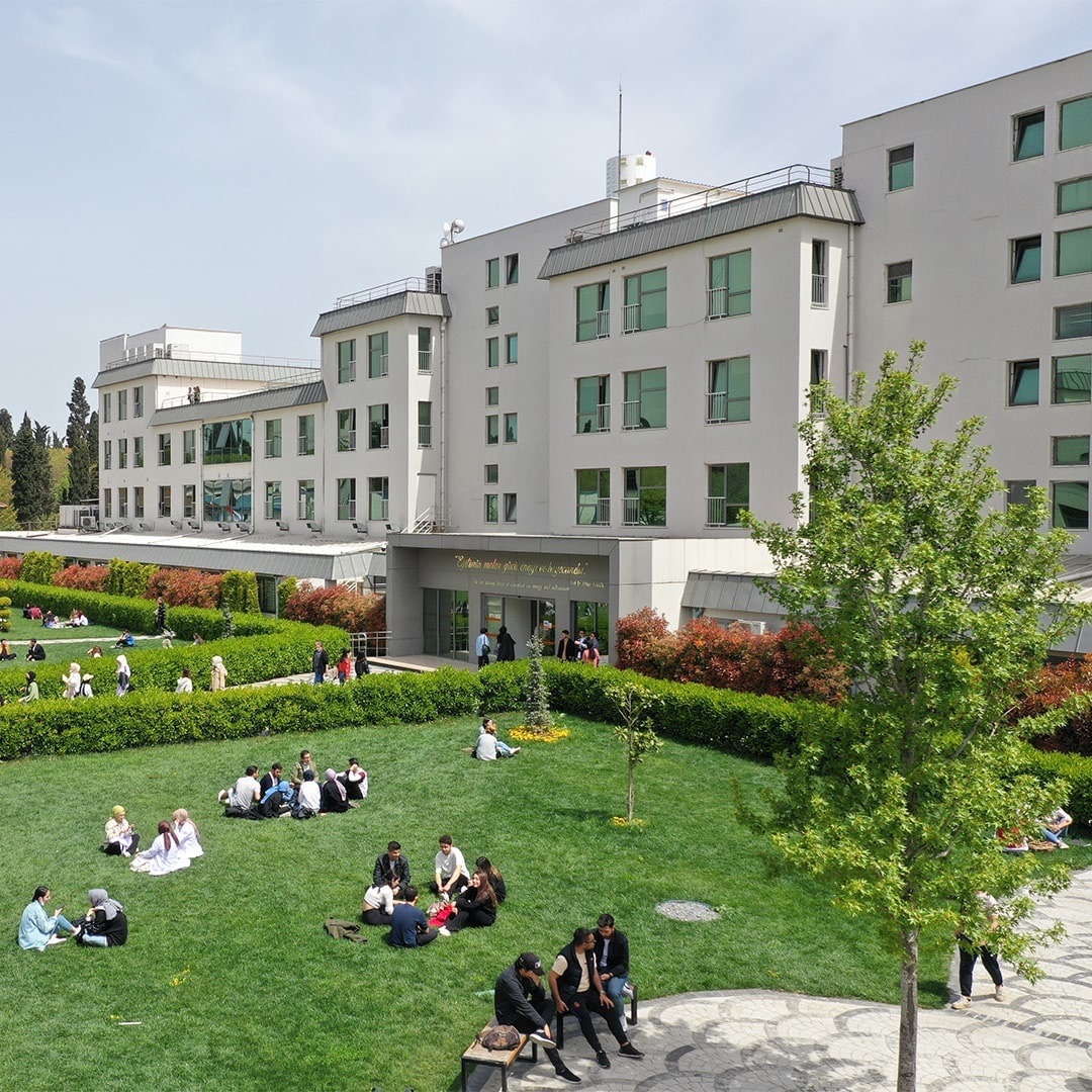 Biruni Üniversitesi