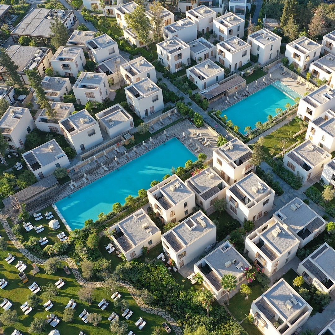 Voyage Hotels